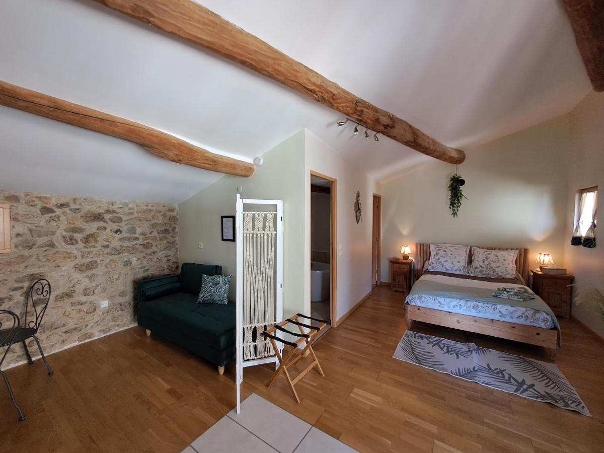 Domaine Saint Claude - Gite , Chambres D'Hotes & Hebergement Insolite Malleval 外观 照片